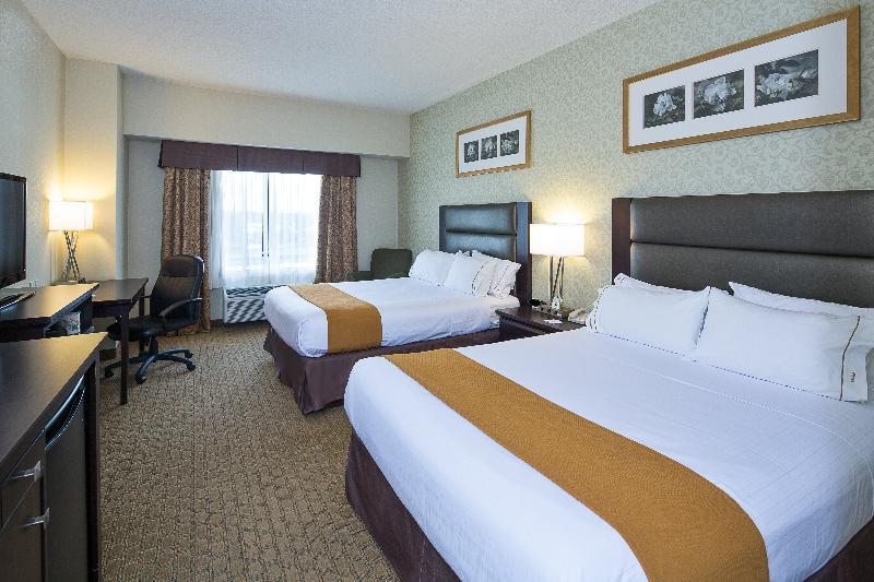 Holiday Inn Express Hotel & Suites Ottawa Airport By Ihg Exterior photo